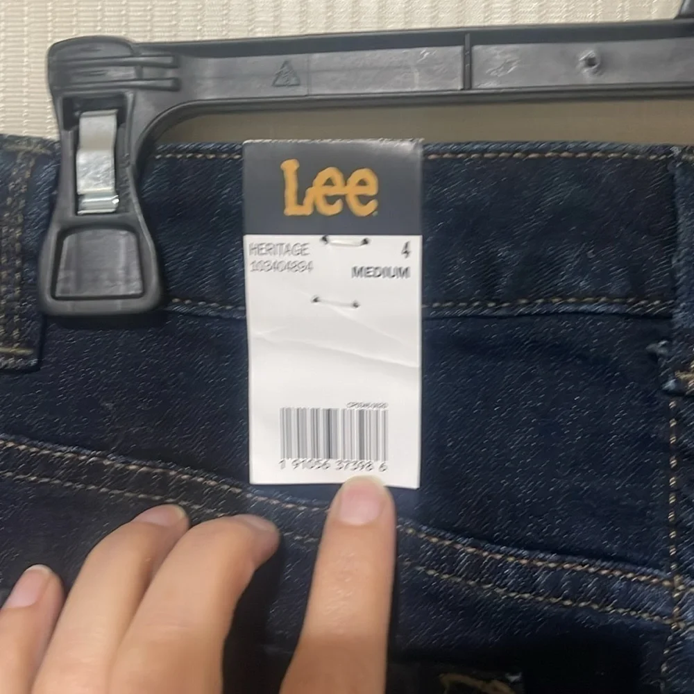 NWT LEE Women's Jeans Relaxed Fit Straight Leg High Rise Size 4 - Picture 6 of 11